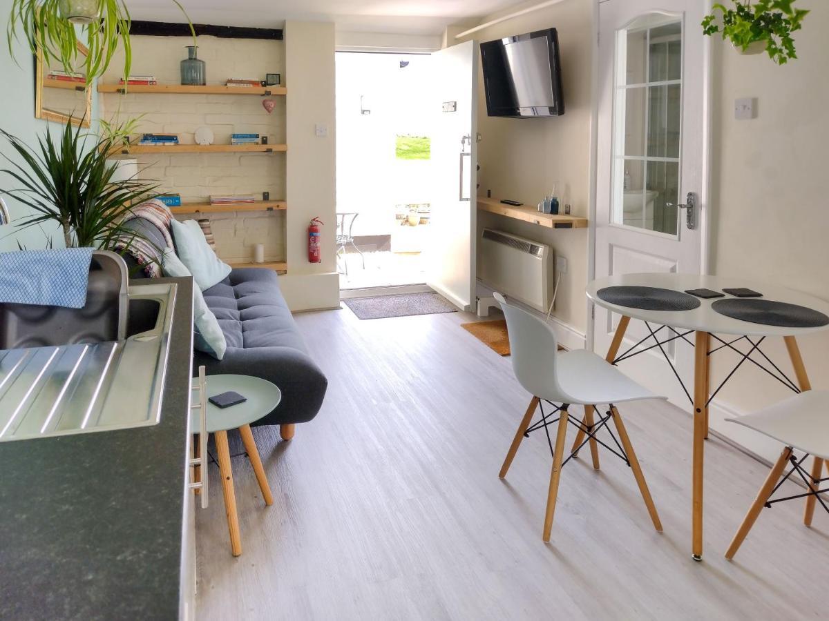 The Annexe Apartman Hawkedon Kültér fotó